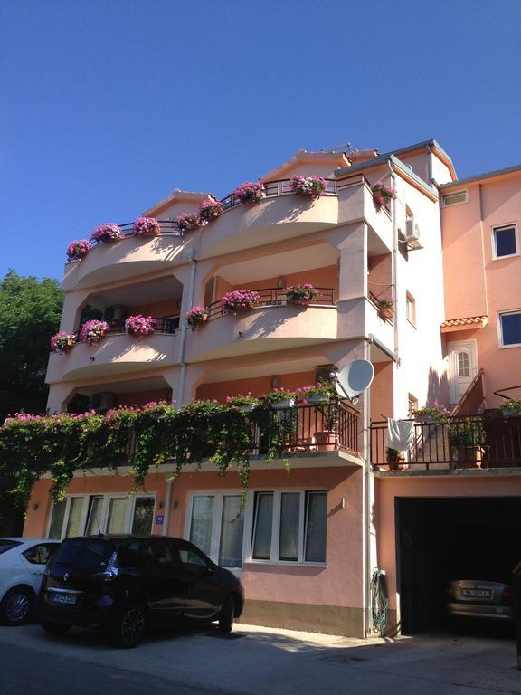 Apartments Ledic Krvavica Luaran gambar