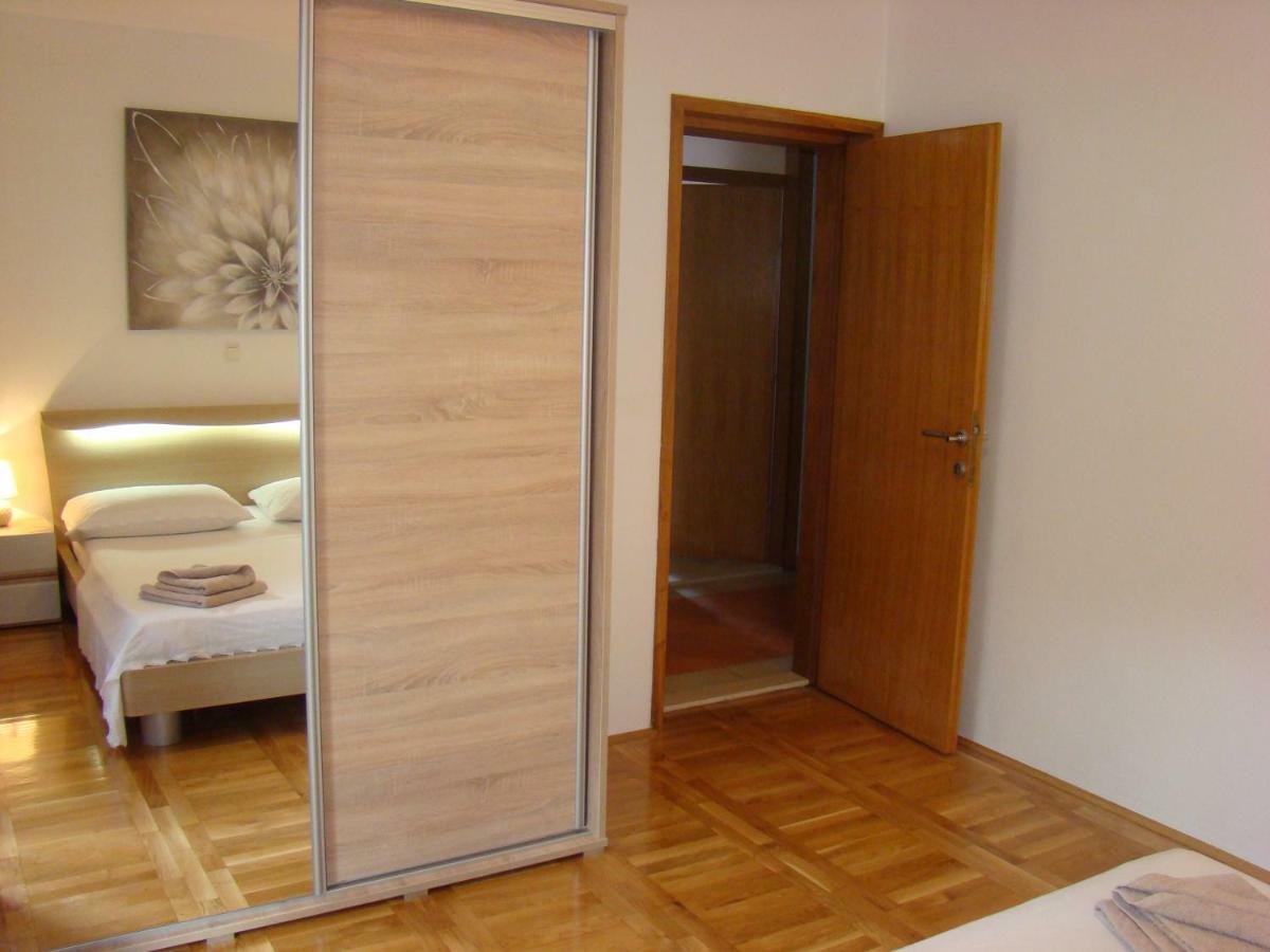 Apartments Ledic Krvavica Luaran gambar