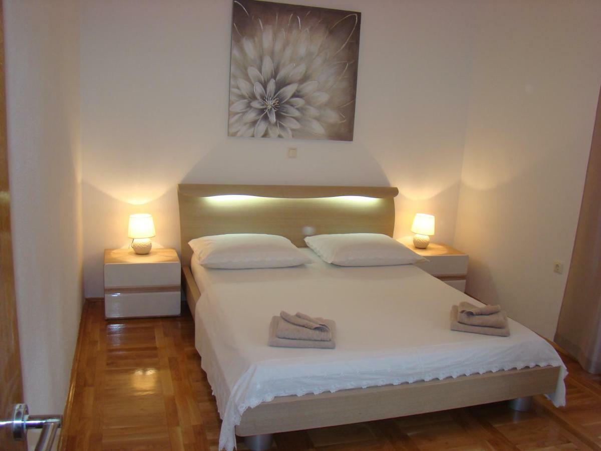 Apartments Ledic Krvavica Luaran gambar