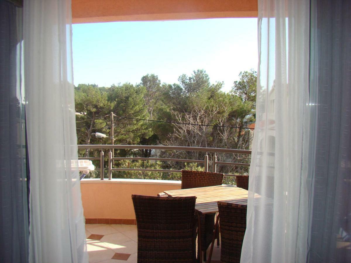 Apartments Ledic Krvavica Luaran gambar